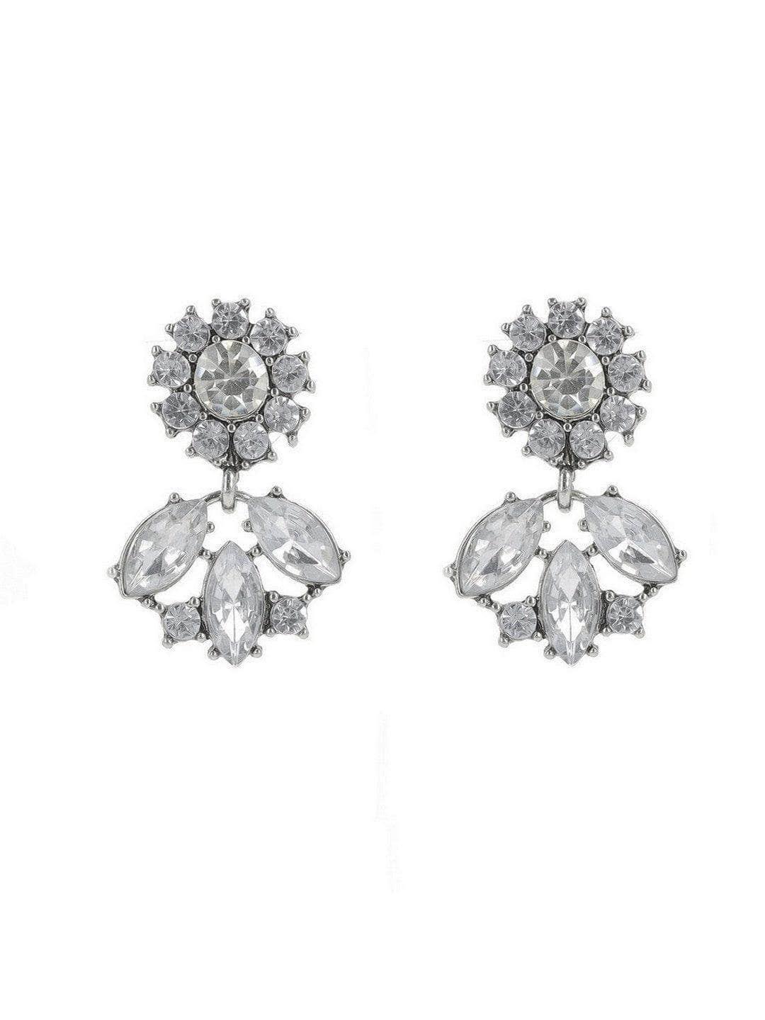 Ishhaara Shruti Shetty In Diamond Choker With Earrings Silver