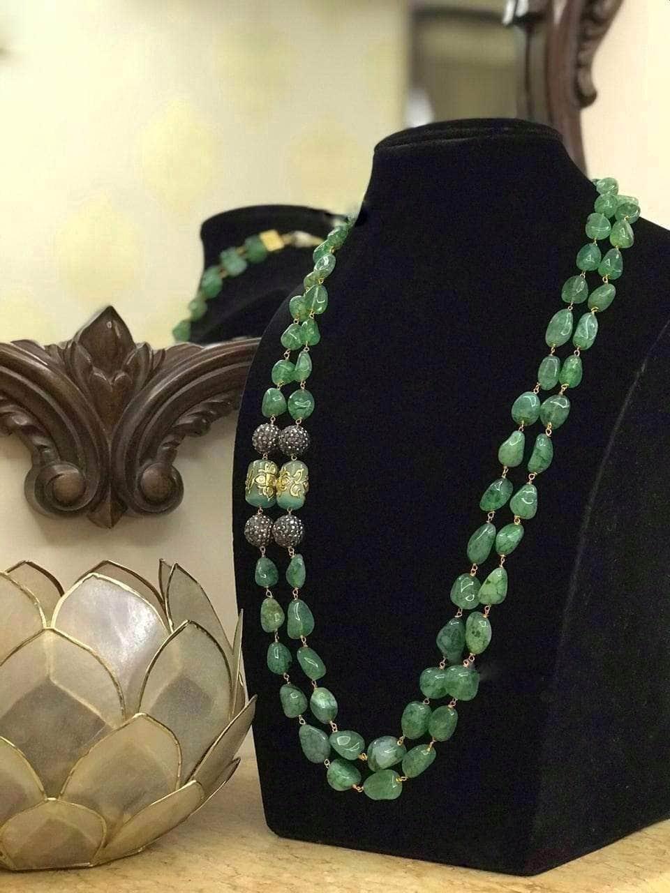 Ishhaara Side Beads Irregular Stone Necklace