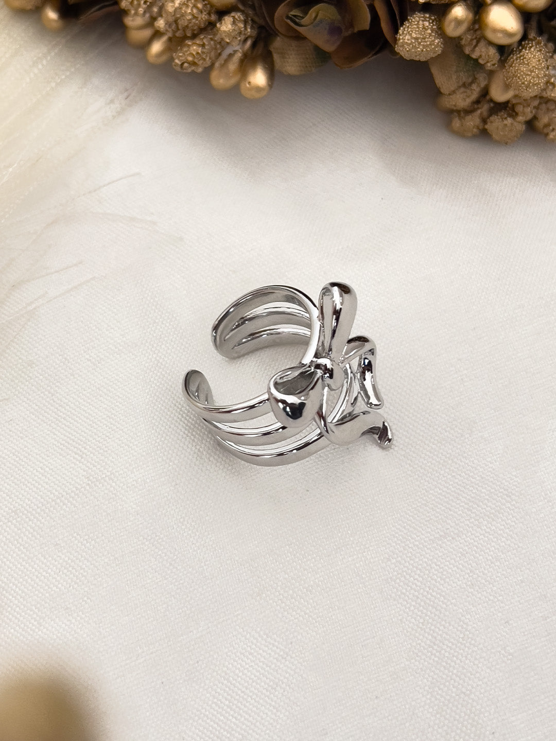 Ishhaara Silver Bow Ring