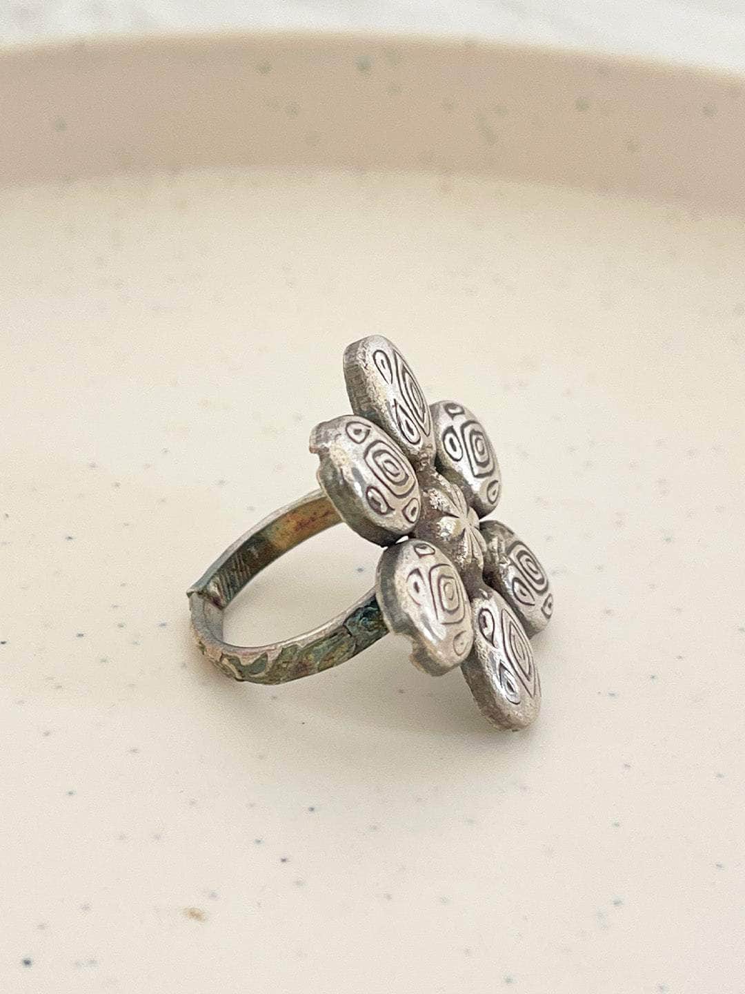Ishhaara Silver Flower Barbell Ring