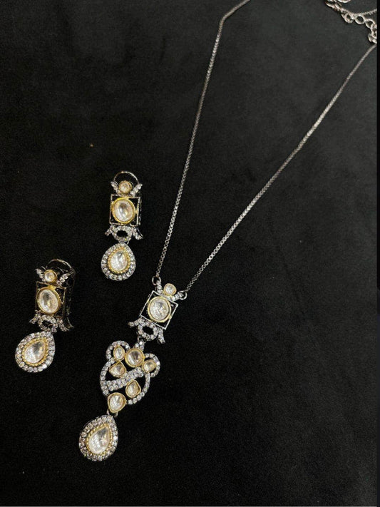 Ishhaara Mossianite Big Polki Pendant Set