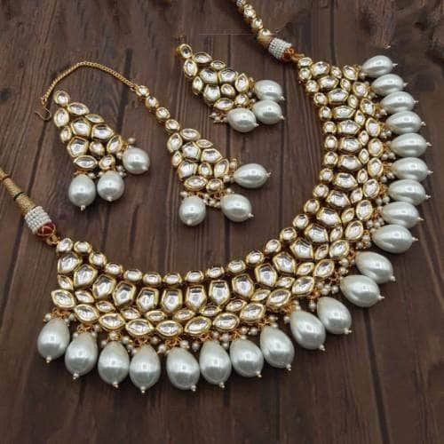 Ishhaara Silver Multi Shale Kundan Choker Necklace Set