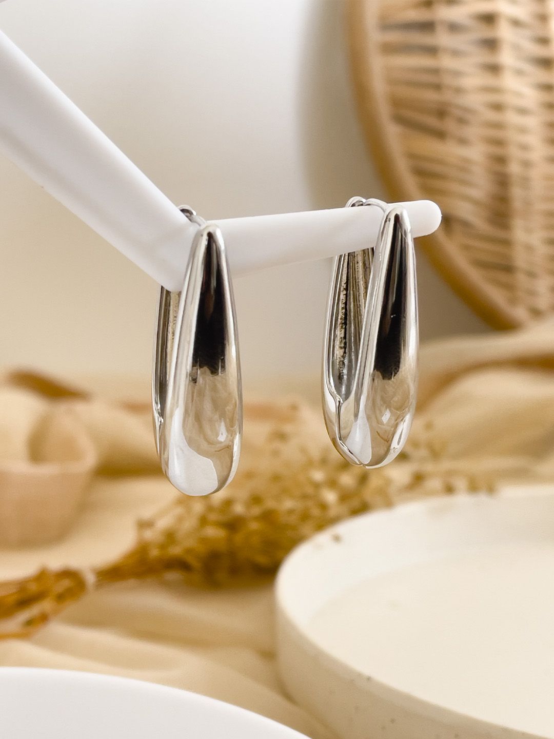 Ishhaara Silver Oval Teardrop Earrings