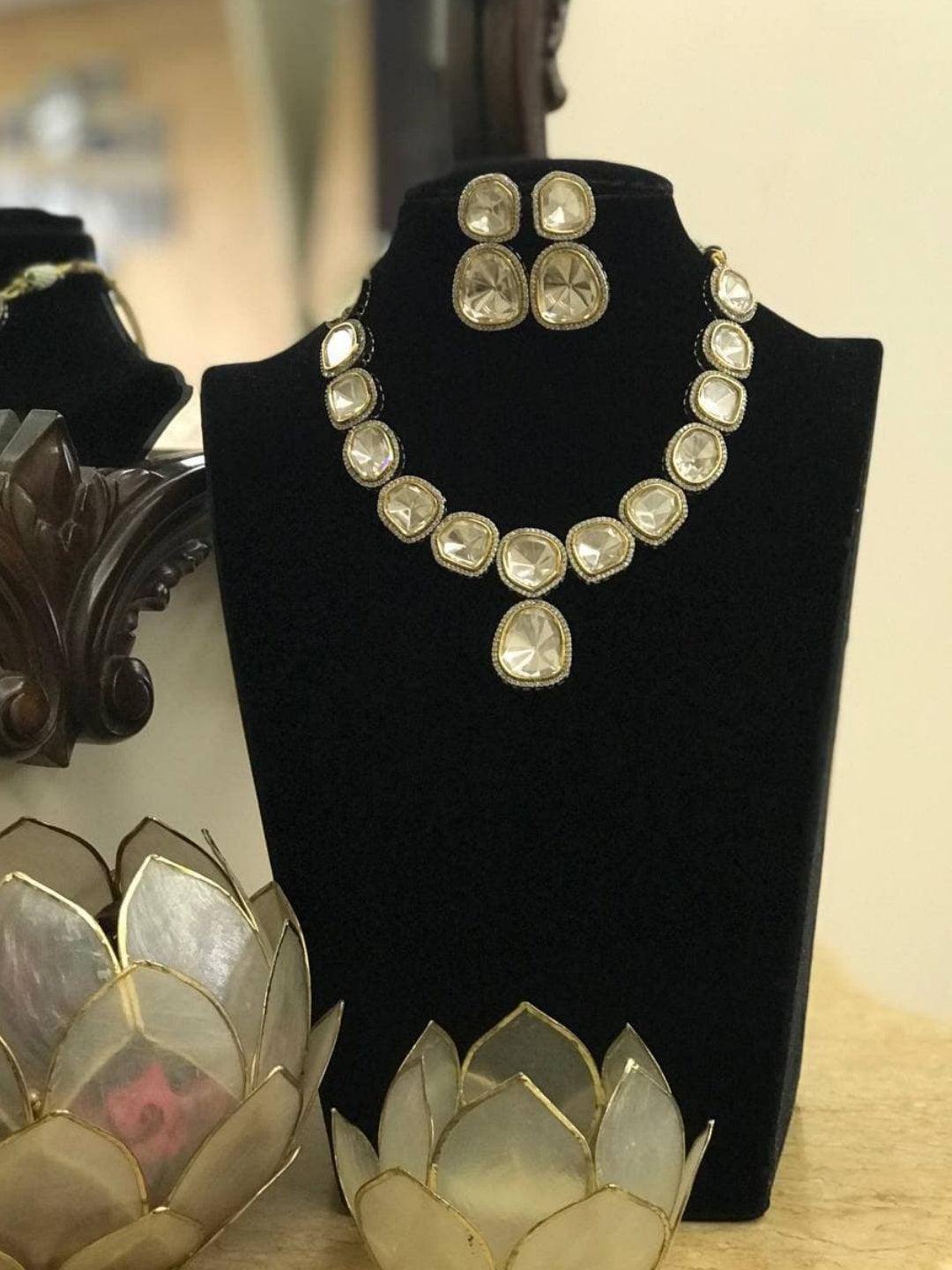 Ishhaara Polki Stone Ad Outline Necklace