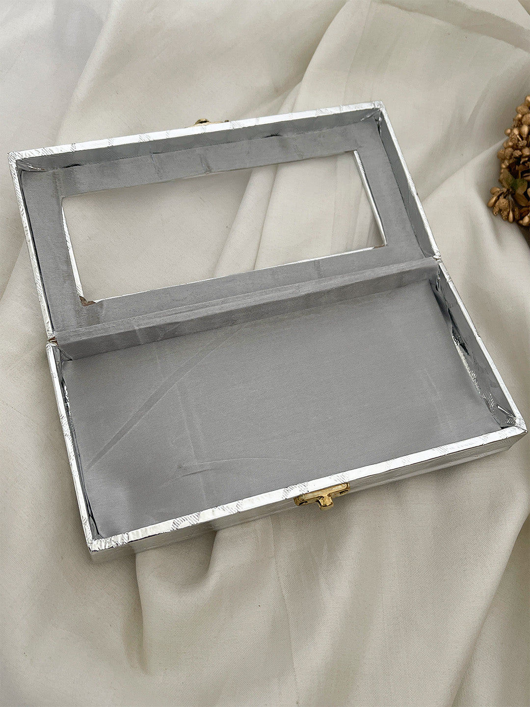 Ishhaara Silver Transparent Cash Box