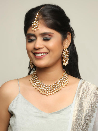Ishhaara Simple Kundan Choker With Pearls Necklace Set