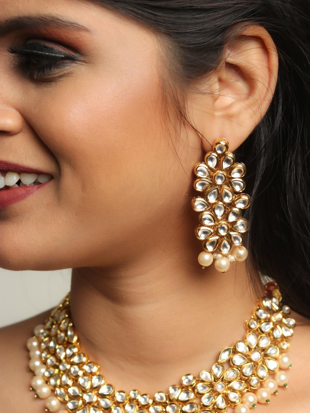 Ishhaara Simple Kundan Choker With Pearls Necklace Set