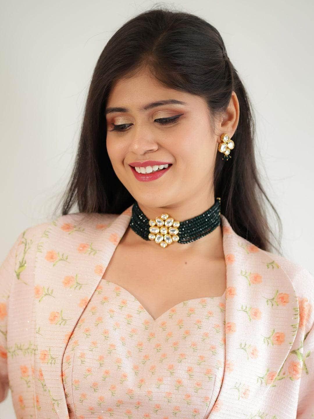 Ishhaara Simple Kundan Patch Choker Set