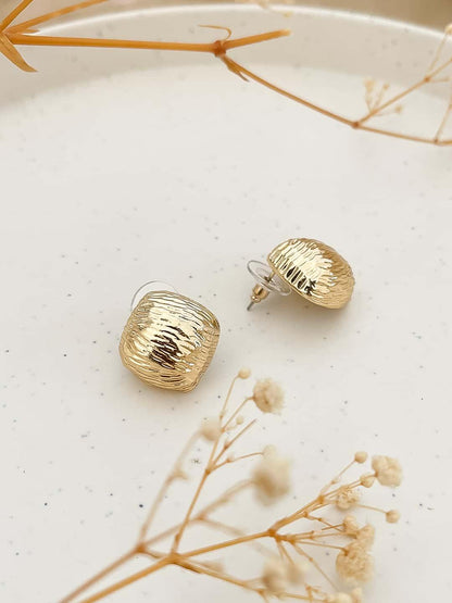 Ishhaara Simplified Geometric Hammered Metal Stud