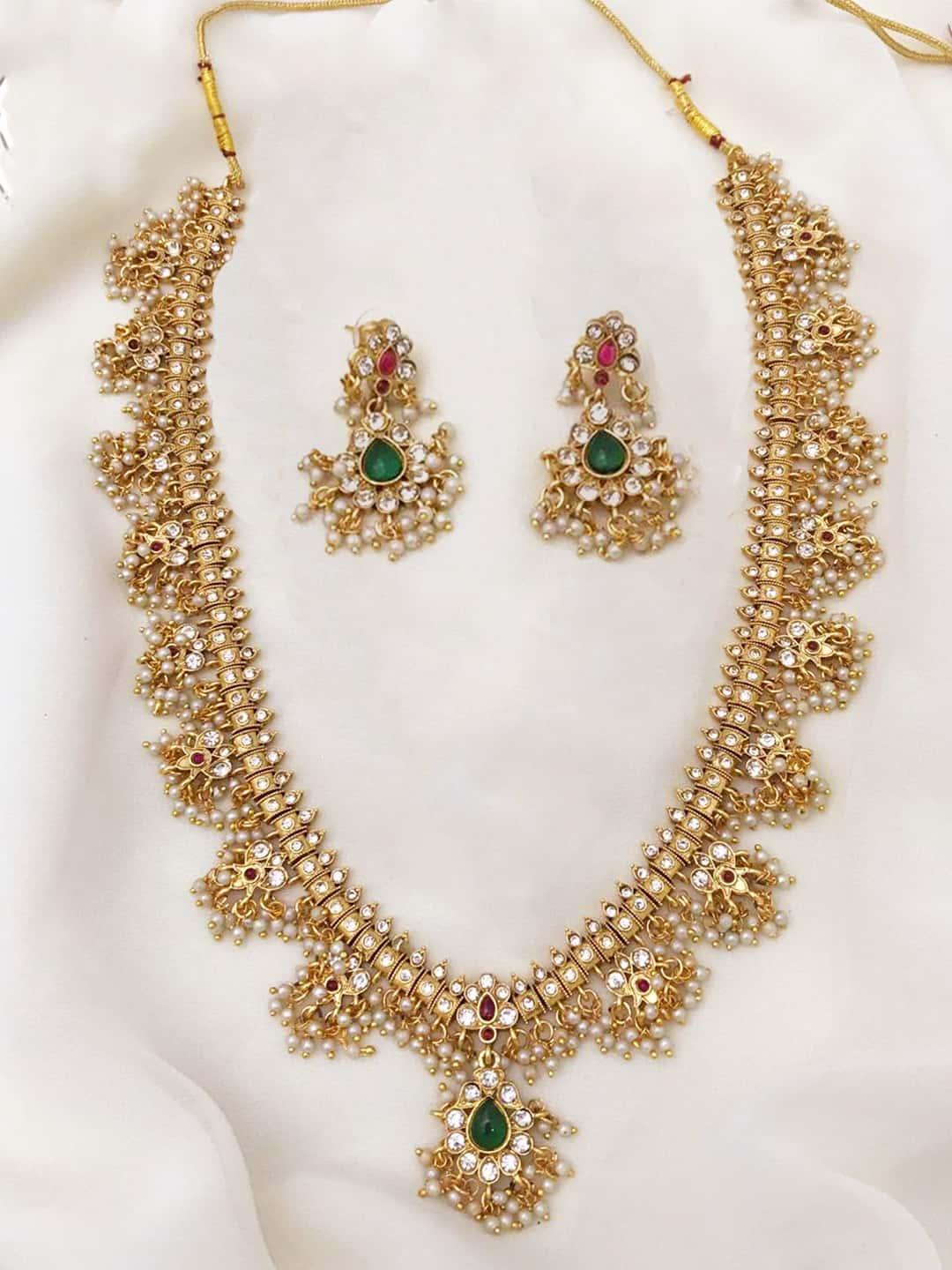 Ishhaara Single Layer Guttapusalu Haram Necklace With Earrings