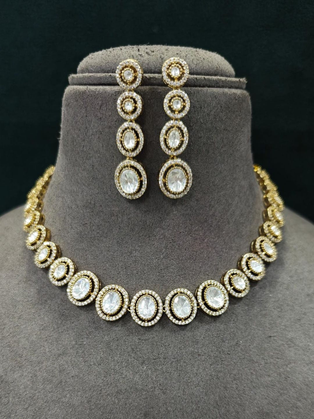 Ishhaara Single Line Uncut Polki Set