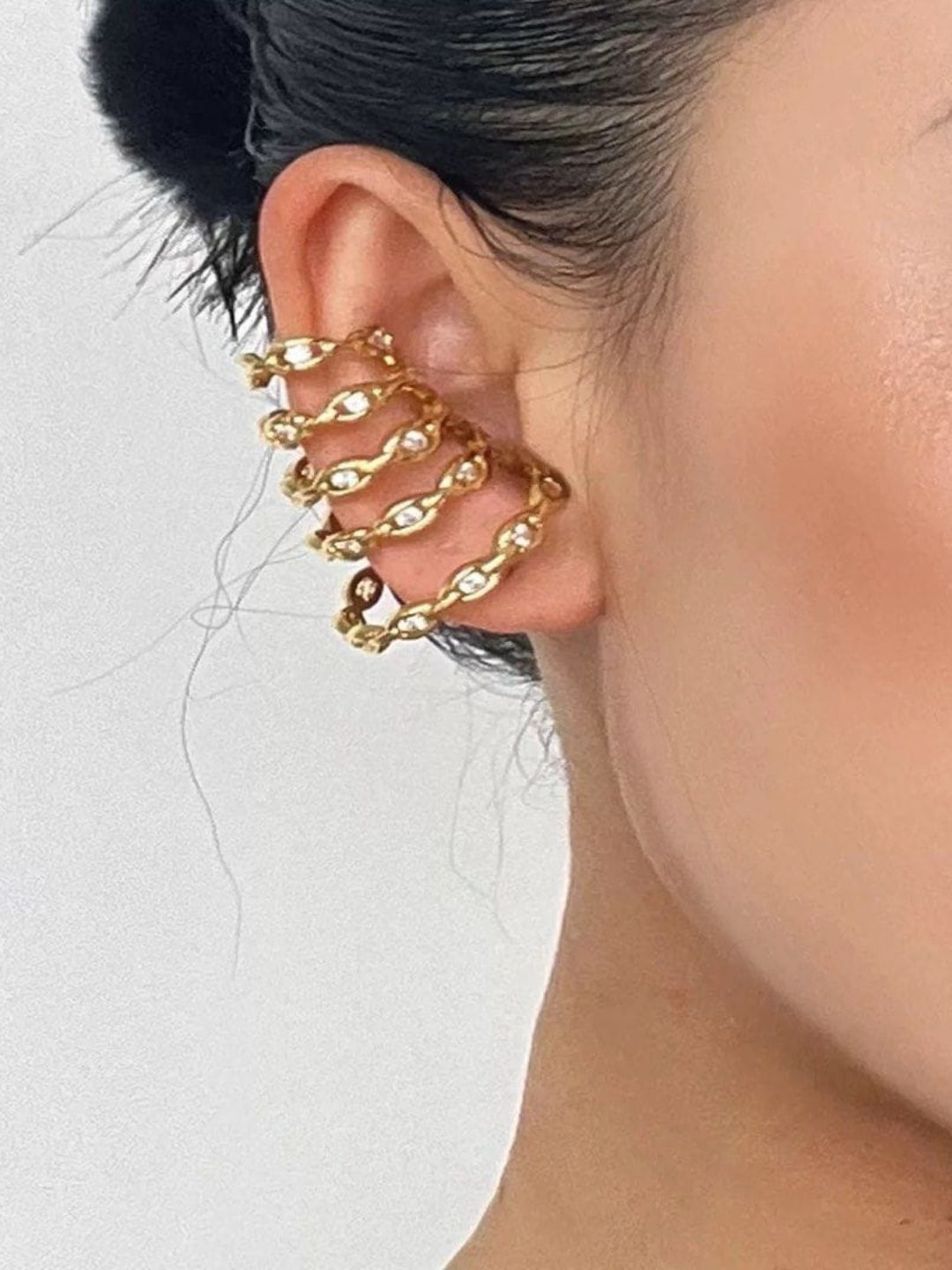 Ishhaara Single Sided Dior Bone Earcuff