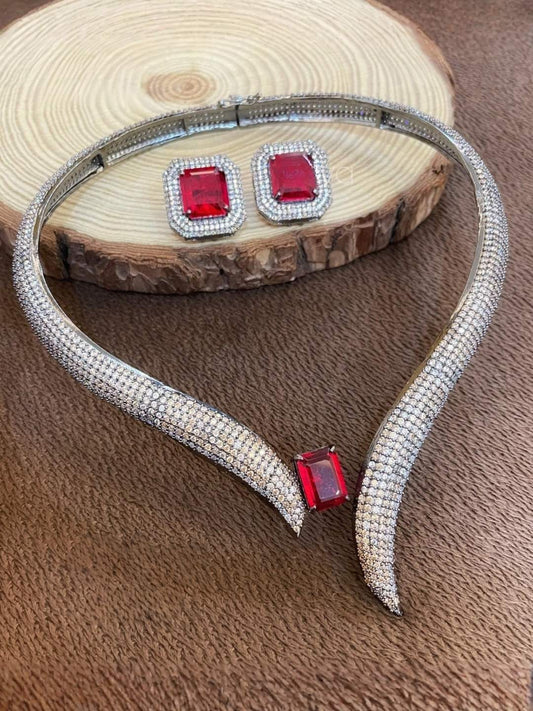 Ishhaara Sleek Choker Diamond Necklace