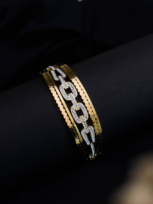 Ishhaara Sleek Gleam Diamond Bracelet