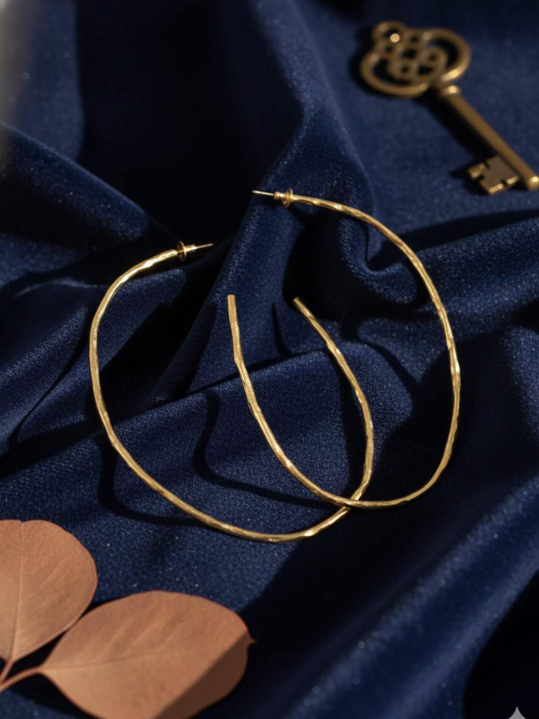 Ishhaara Sleek Hammered Hoops