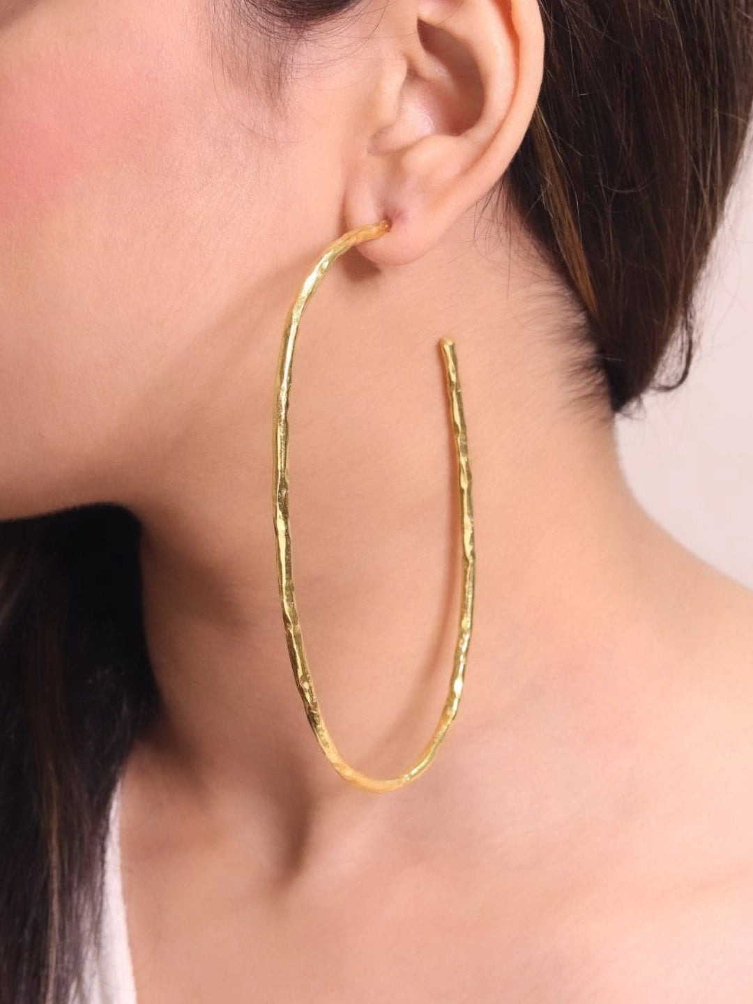 Ishhaara Sleek Hammered Hoops