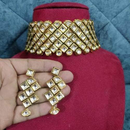 Ishhaara Sleek Kundan Choker Necklace Set