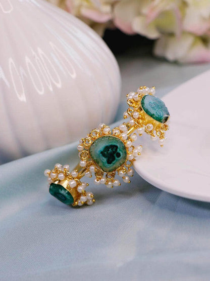 Ishhaara Solar Quartz Hand Cuff Green