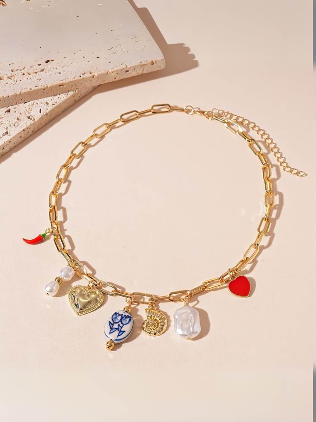 Ishhaara Spicy Sweetheart Necklace