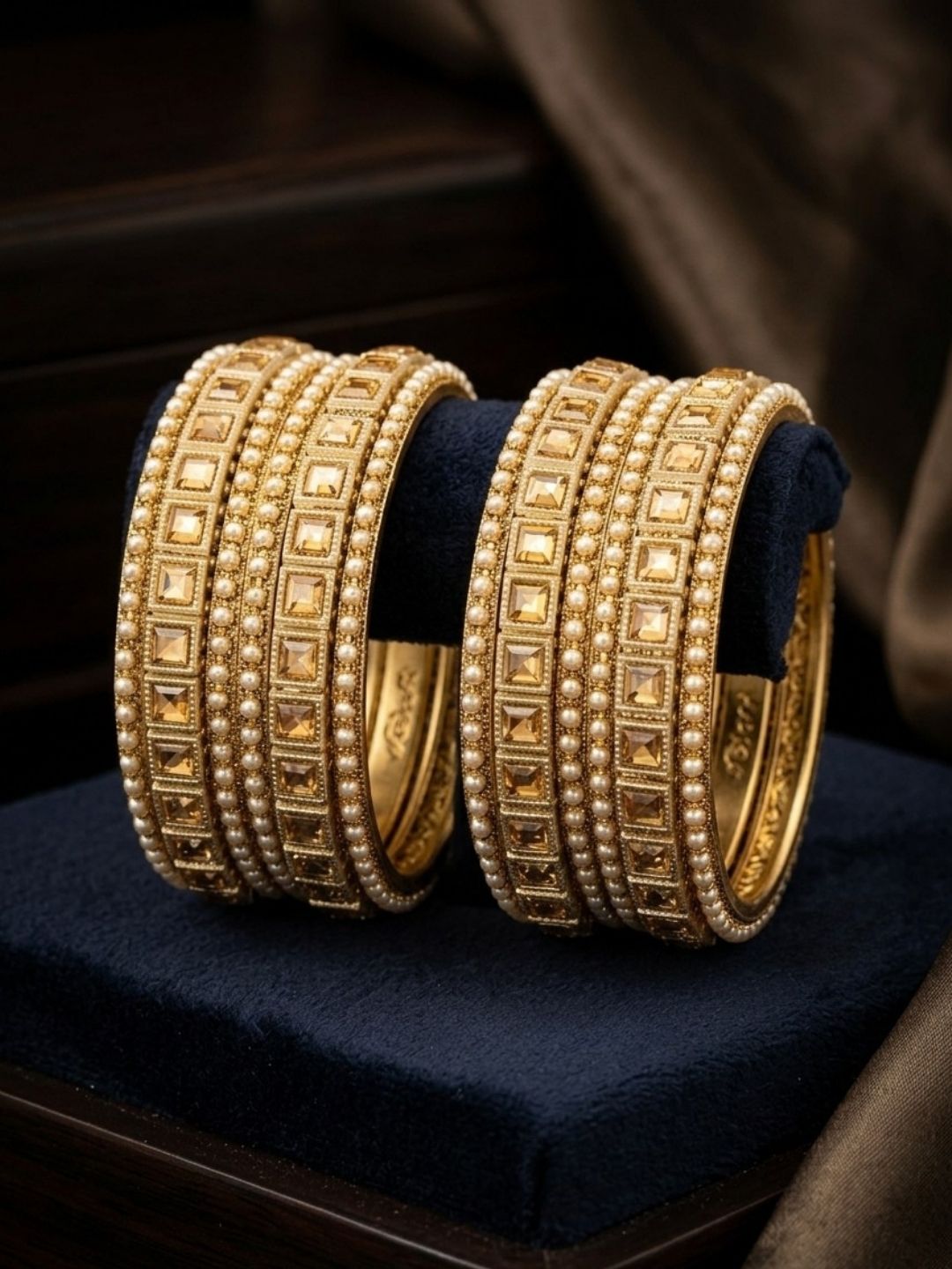 Ishhaara Square Cut Kundan Bangles