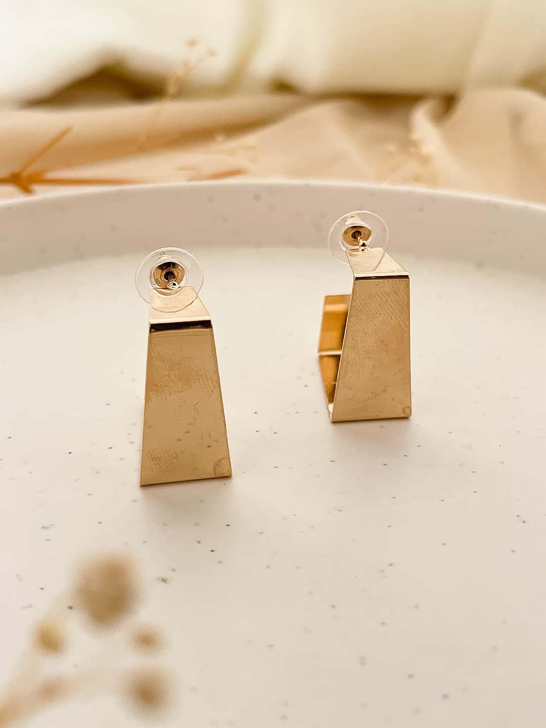 Ishhaara Square Design Earrings
