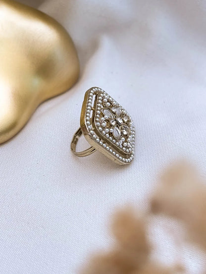 Ishhaara Square Shaped Moti Finger Ring