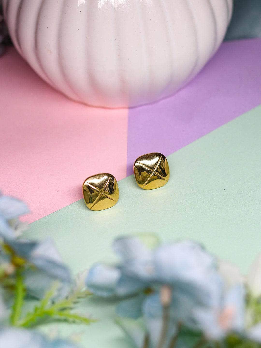 Ishhaara Square Studs