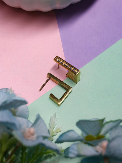 Ishhaara Squared Diamond Earrings