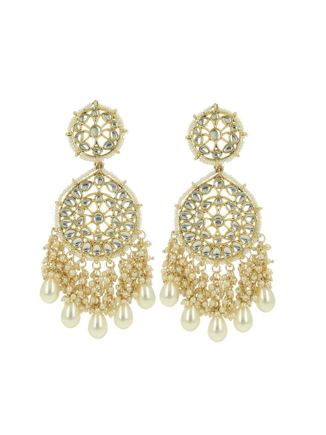 Ishhaara Sreenithi In Kundan Chandbali And Pearls Earrings