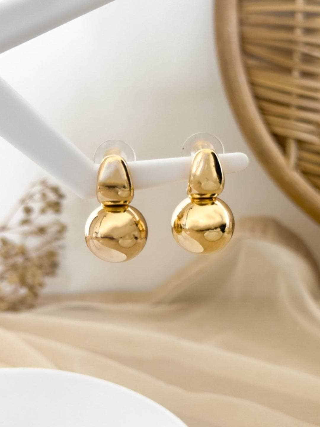 Ishhaara Stainless Steel Casual Wear Women Gold Plated Stud Earring