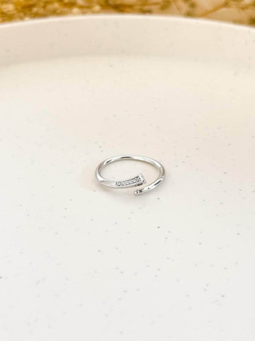 Ishhaara Stainless Steel Minimalist Spiral Nail Ring