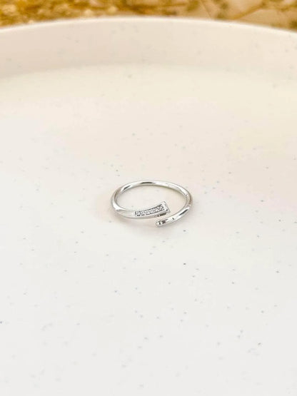 Ishhaara Stainless Steel Minimalist Spiral Nail Ring