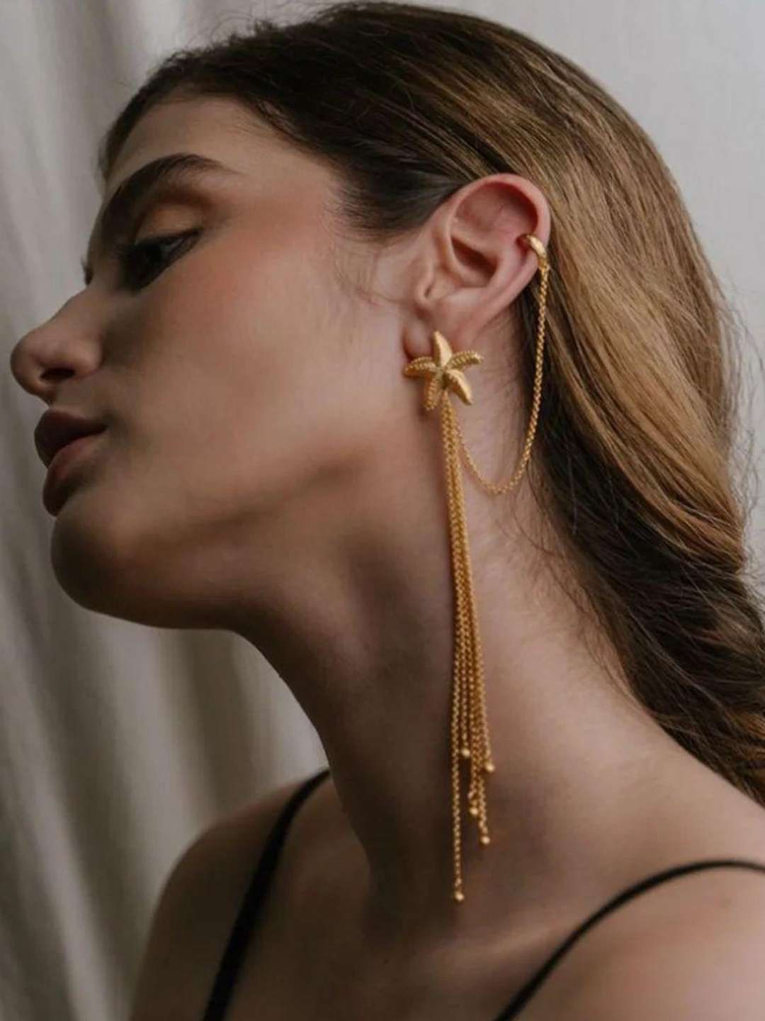 Ishhaara Star Decor Metal Tassel Earrings
