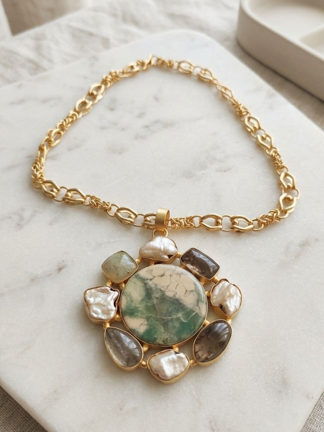 Ishhaara Statement Baroque Pearl Necklace