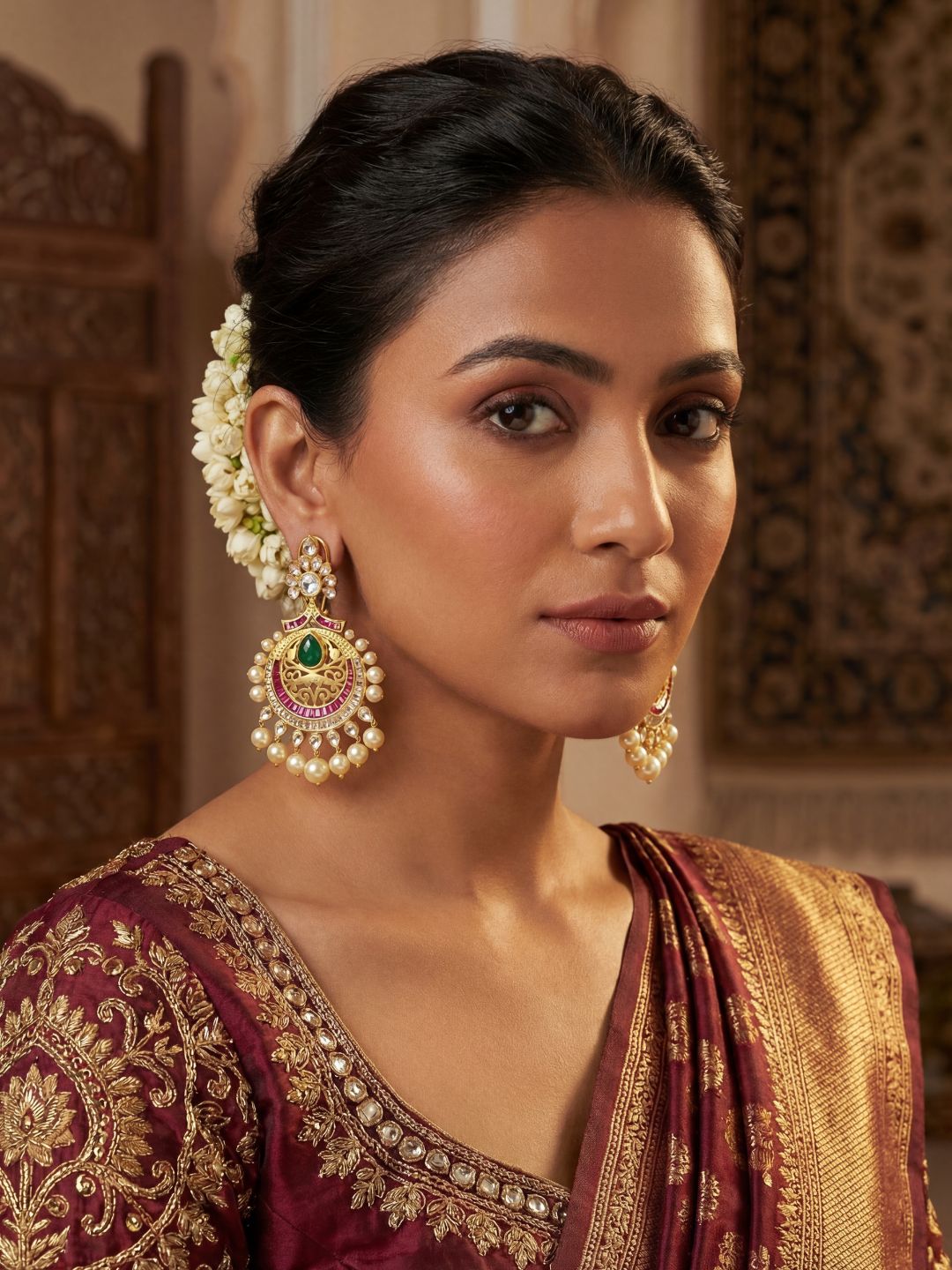 Ishhaara Statement Golden Earring