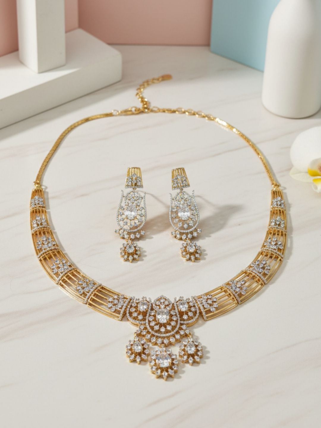 Ishhaara Statement Hasli Choker Necklace