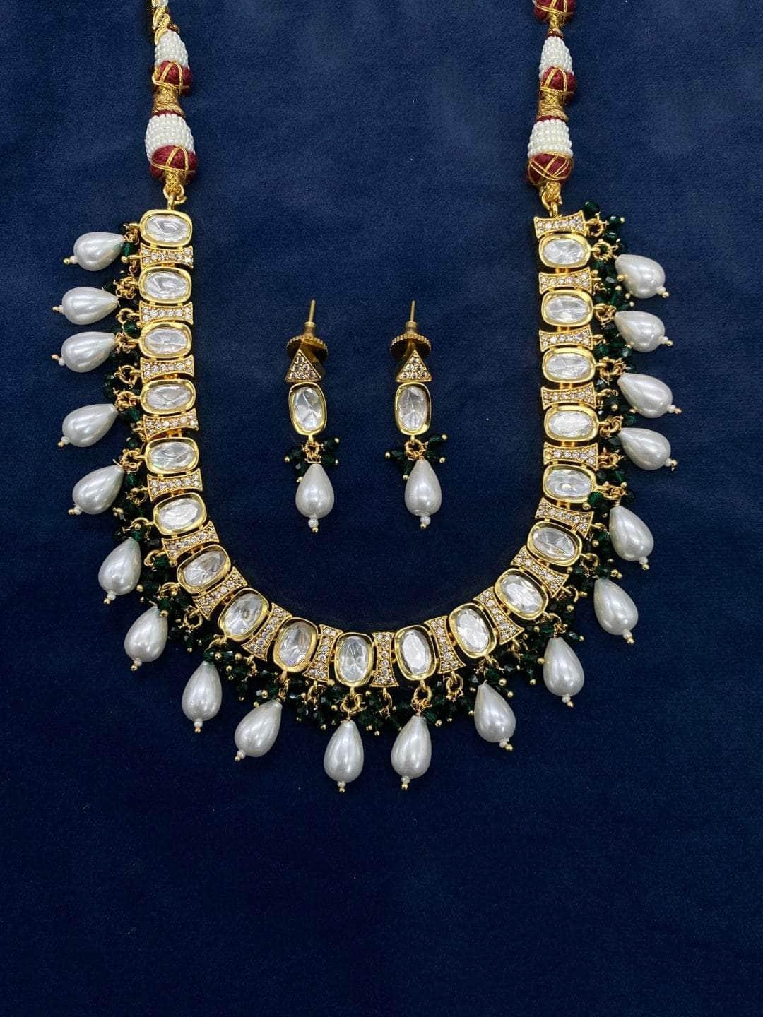 Ishhaara Stellar Necklace