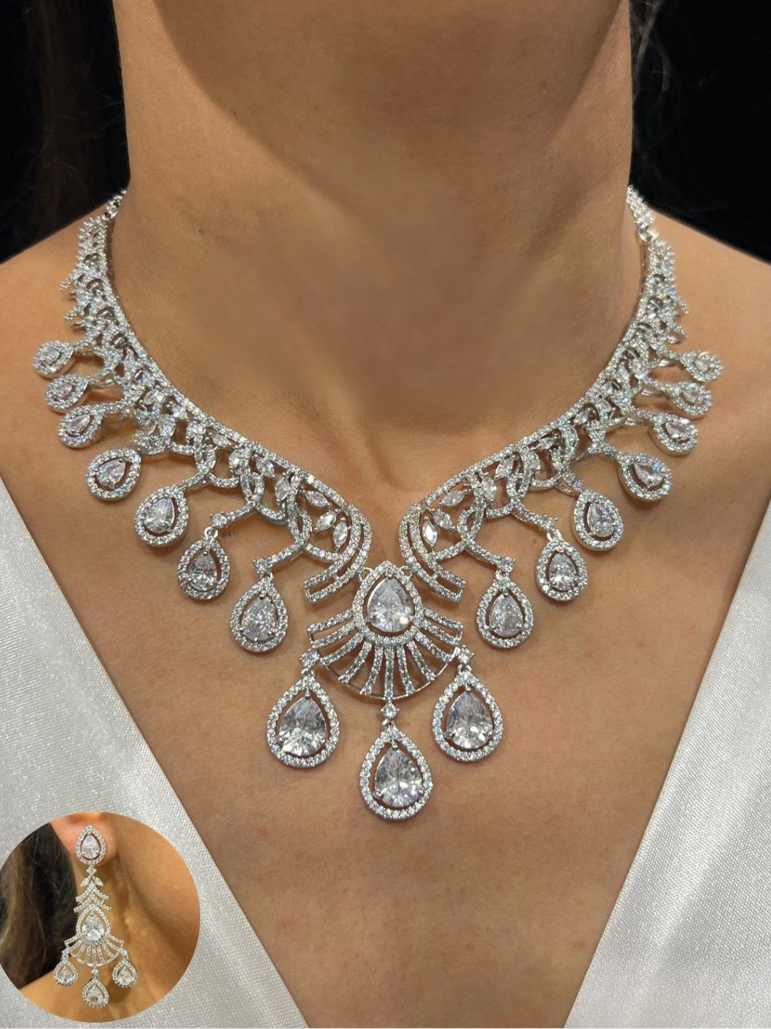 Ishhaara Stone Emblished Necklace Set