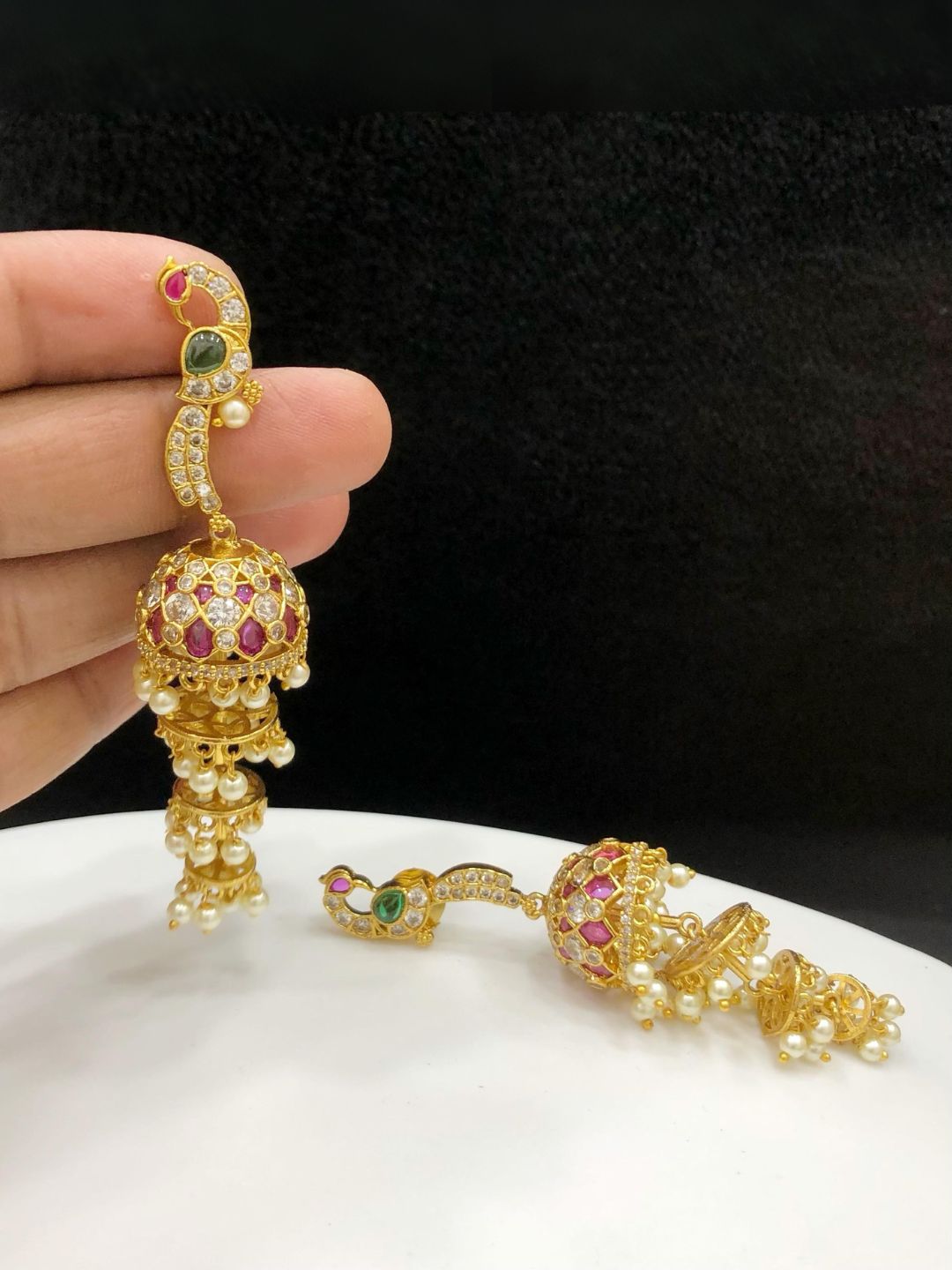 Ishhaara Stone Jhumka Earring