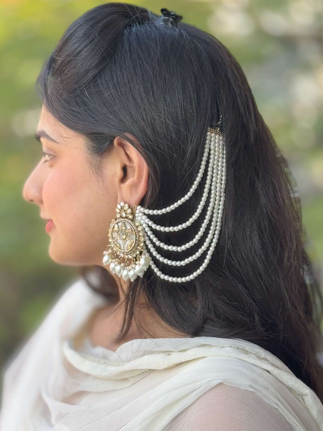 Ishhaara Stone Pearl Earrings With Sahara Earchain