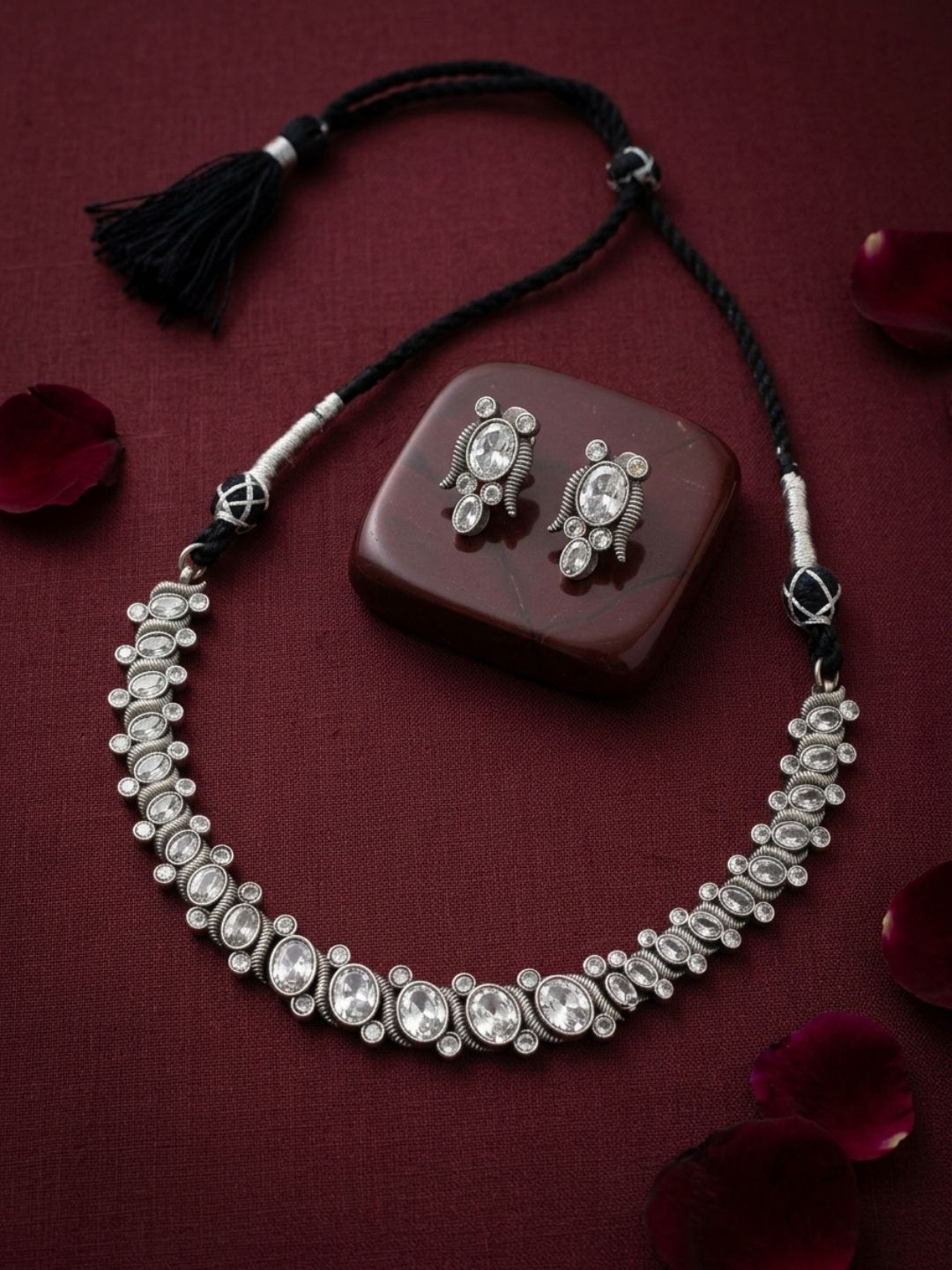 Ishhaara Stone Studded Oxidised Necklace