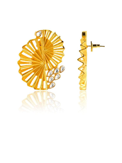Ishhaara Stripped Offset Disc Gold Stud Earrings