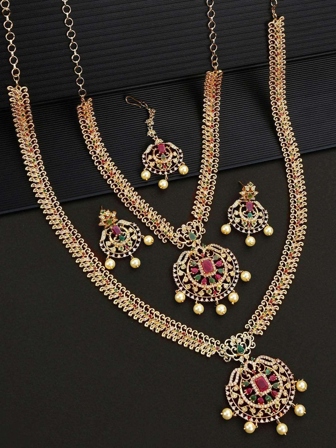 Ishhaara Stylish Ad Necklace Set With Drop Earrings