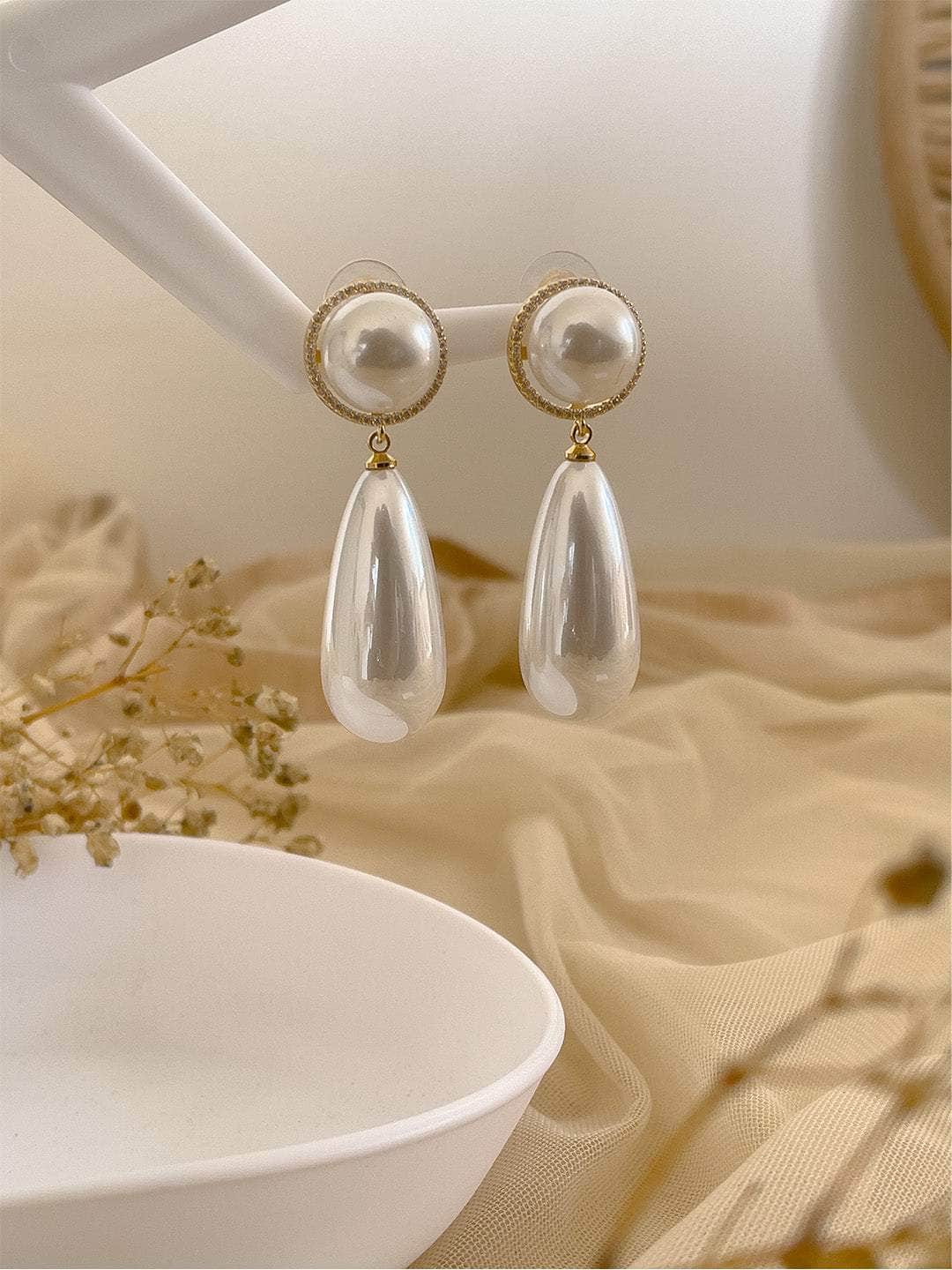 Ishhaara Stylish Pearl Statement Earrings