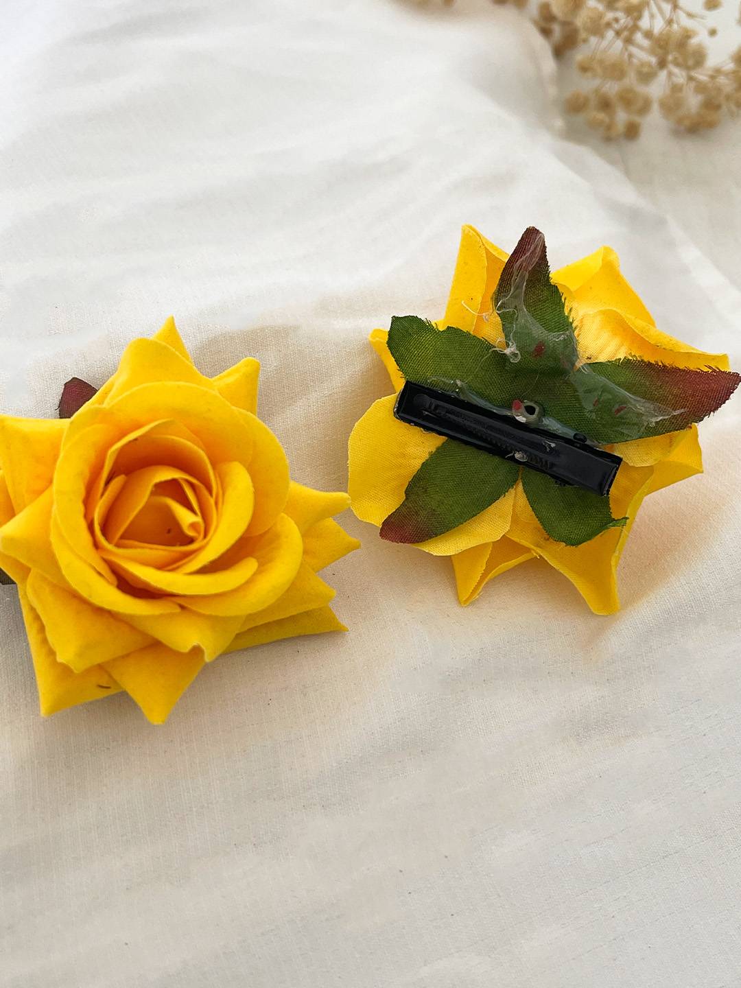 Ishhaara Stylish Rose Artificial Flowers Bun Juda Hair Clips