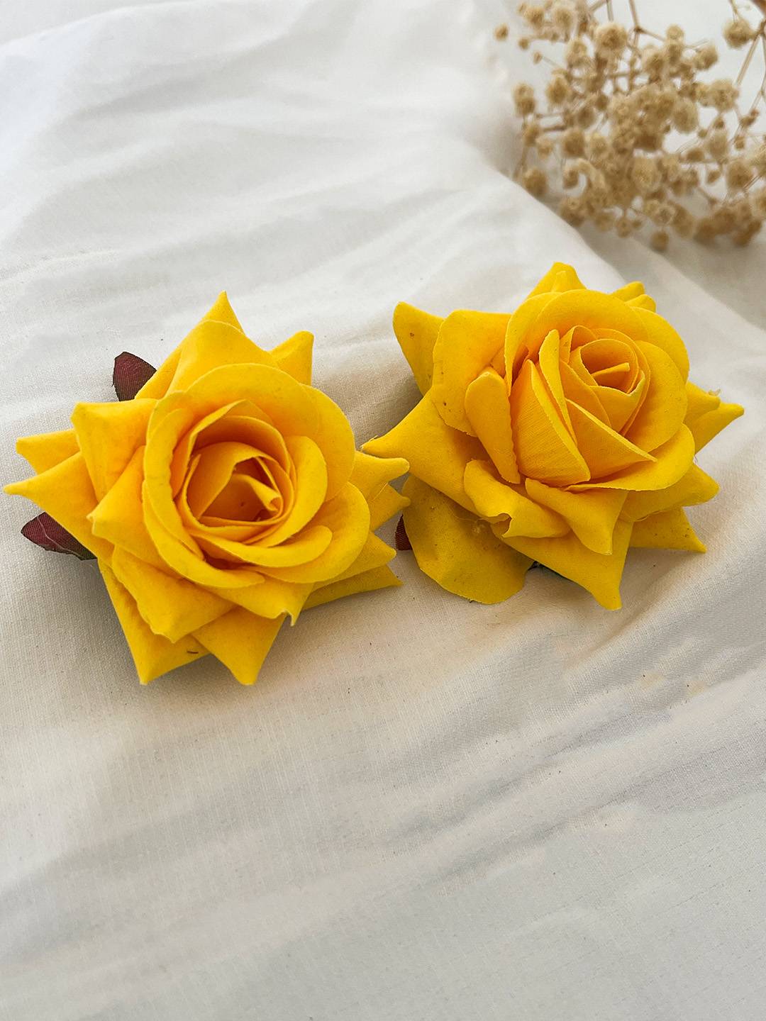 Ishhaara Stylish Rose Artificial Flowers Bun Juda Hair Clips