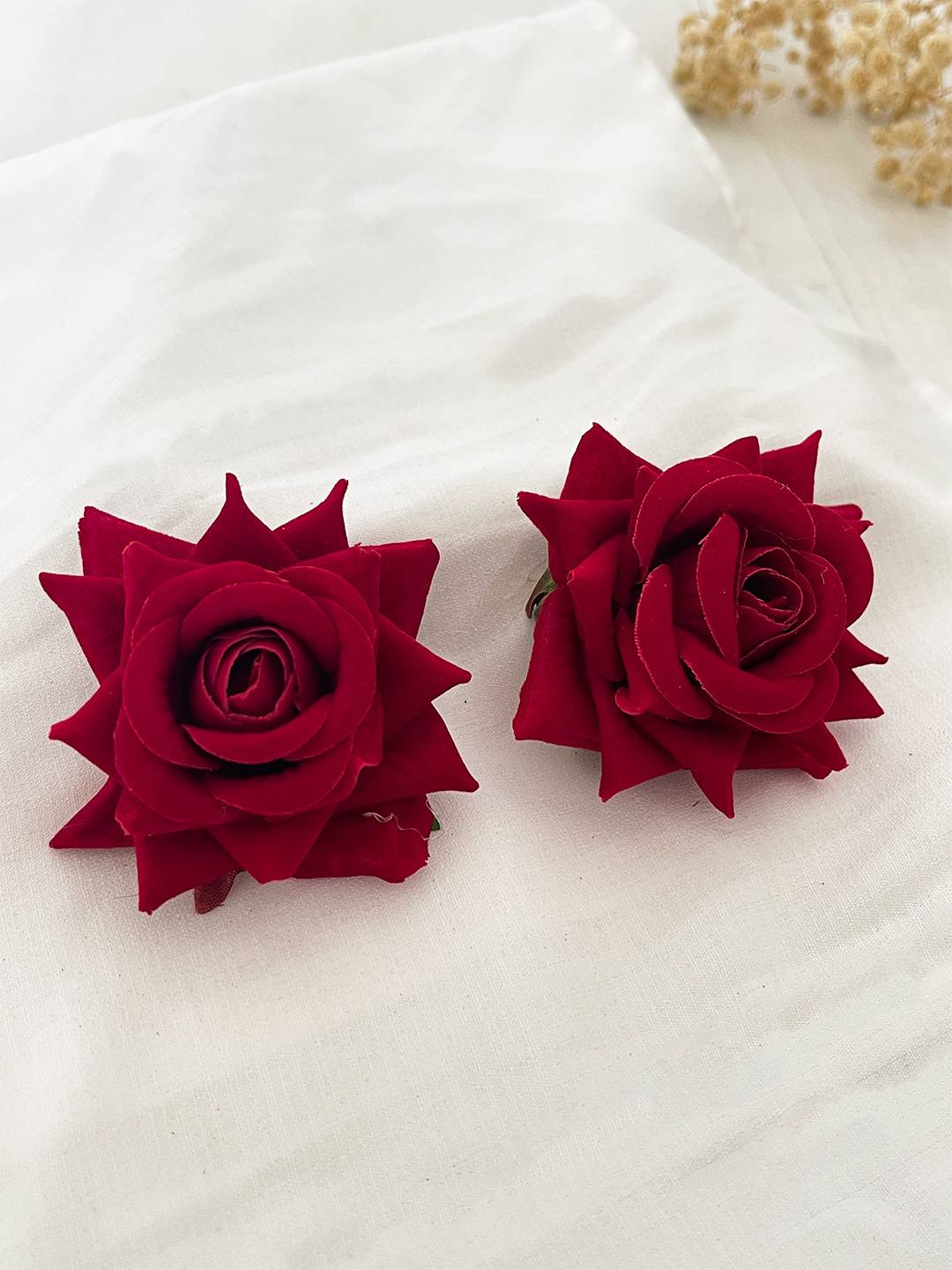 Ishhaara Stylish Rose Artificial Flowers Bun Juda Hair Clips