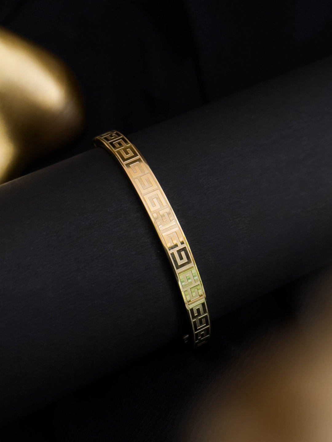 Ishhaara Stylish Stainless Steel Greek Design Crafted Kada