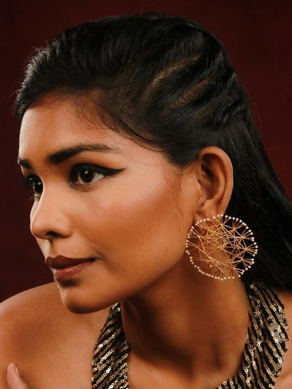 Ishhaara Sunburst Pearl Stud Earring