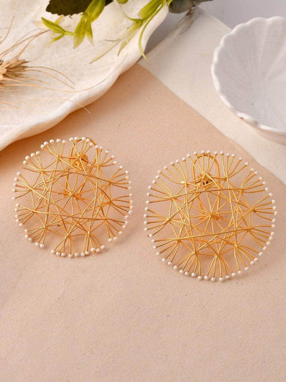 Ishhaara Sunburst Pearl Stud Earring